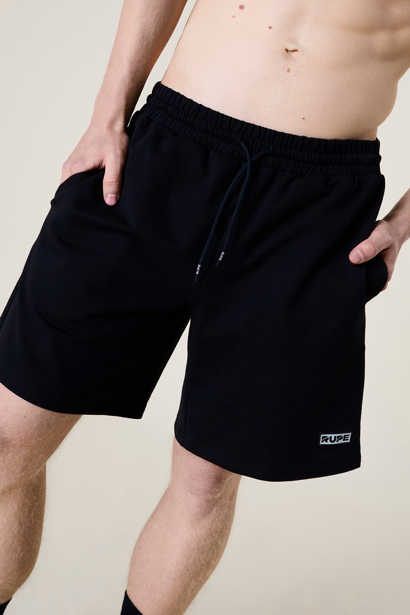 Rupe Shorts - Black - Ionicfire