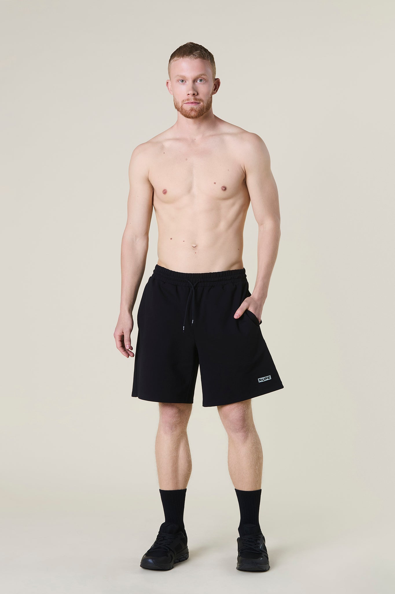 Rupe Shorts - Black - Ionicfire